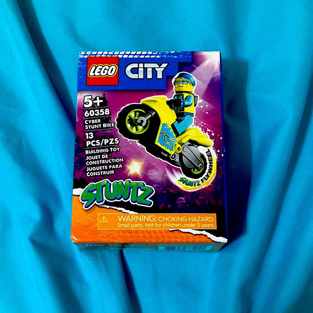 Lego city cyber stunt bike